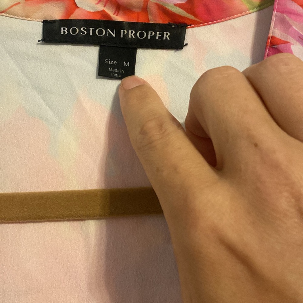 Winter escape reality retreat in this Floral Embellished Tunic by Boston Proper - Picture 3 of 5